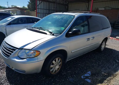 2006 Chrysler Town & Country Touring from USA, damaged, VIN 2A4GP54L36R820920